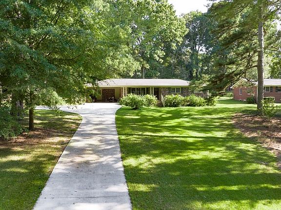 5th image of 515 Woodland Ln