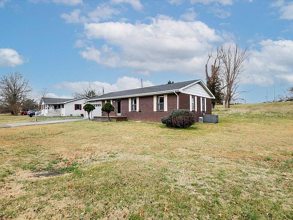 2nd image of 24 Cardinal Heights Rd