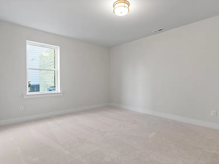 638 Ladd Ave — Photo 27