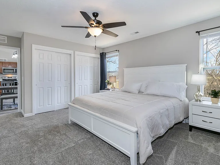 10 E Persimmon Dr — Photo 11