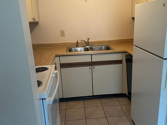 5th image of 1723 Grant Line Rd APT 8