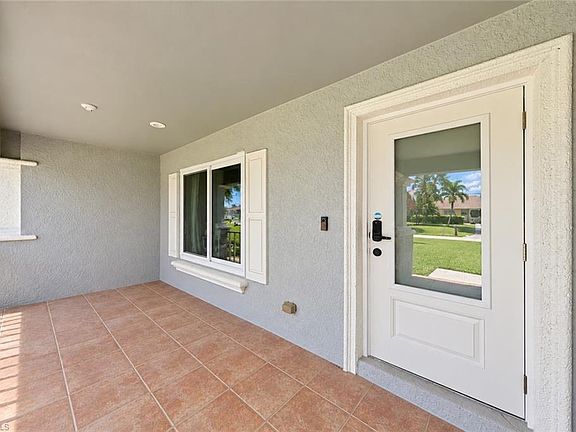 4th image of 2633 SW 32nd ST