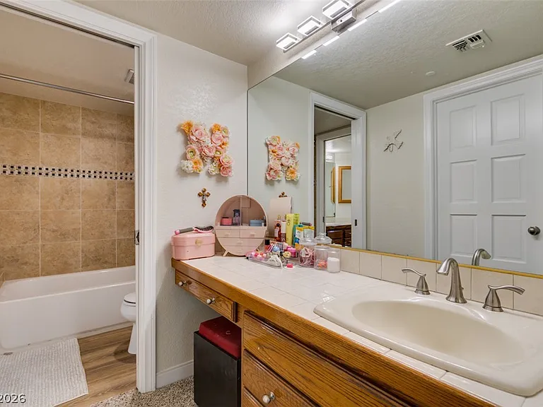 5133 Southern Hills Ln — Photo 18