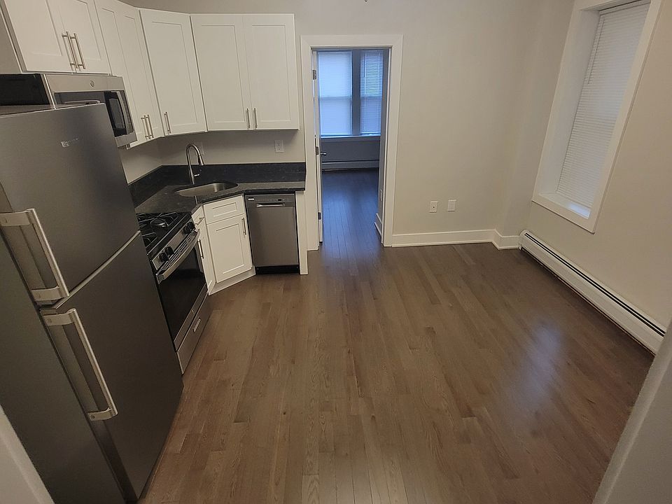 Newly Renovated, 1st floor, Separate utilities