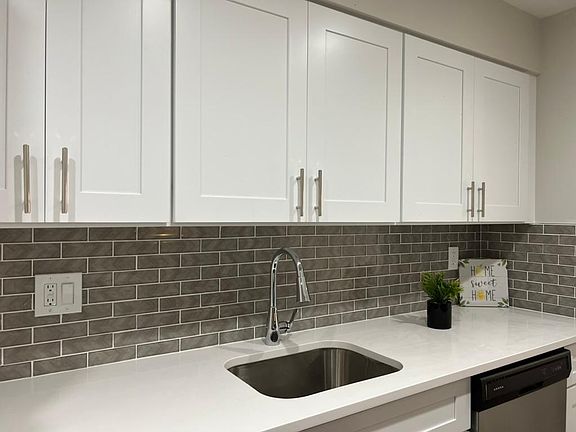 3rd image of 1705 S 22nd St #1