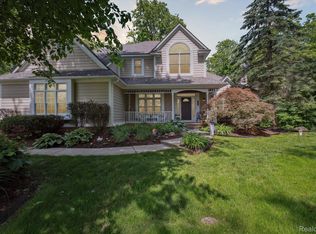 7523 Mistwood Dr, White Lake, MI