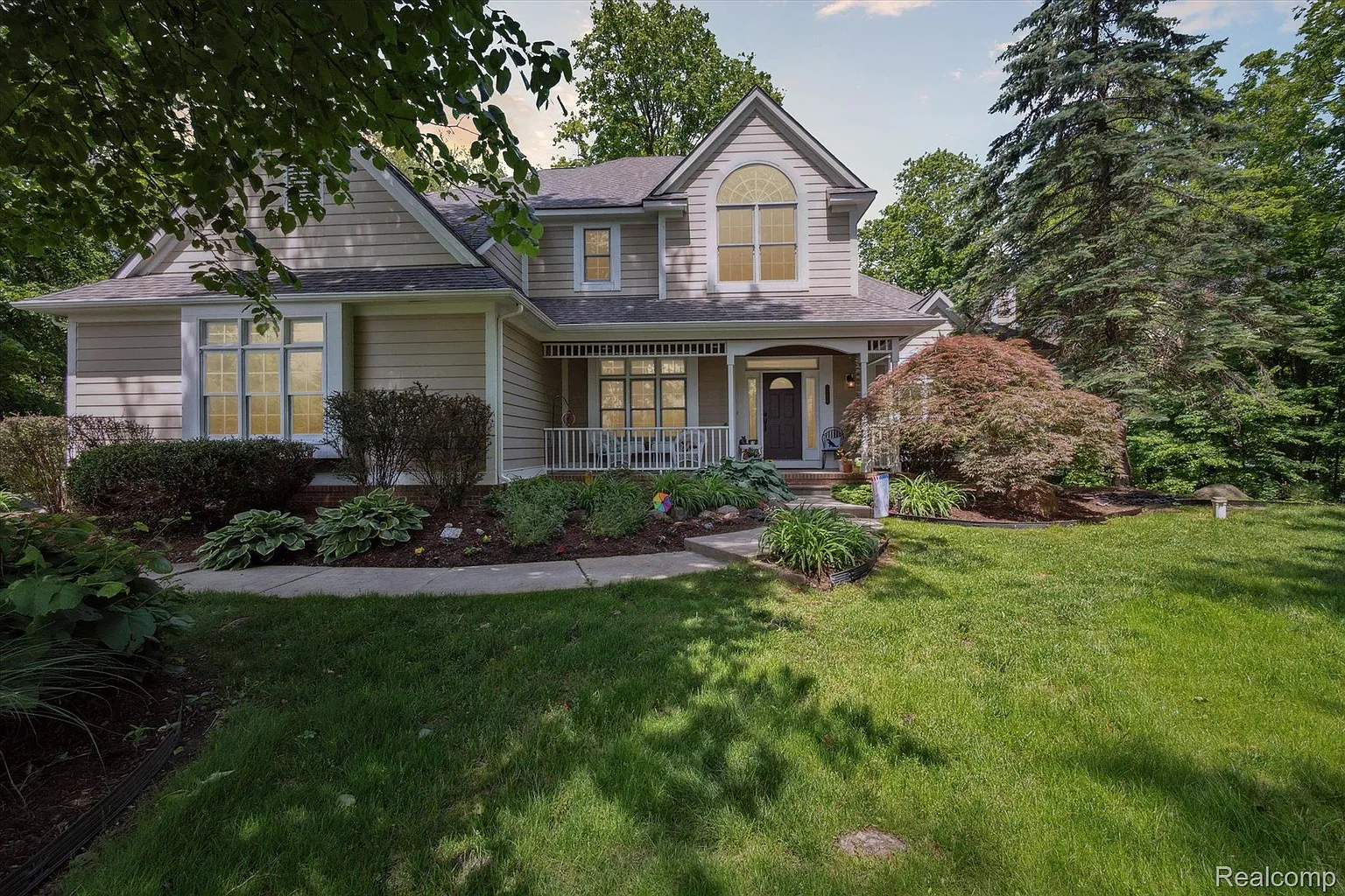 7523 Mistwood Dr photo 1