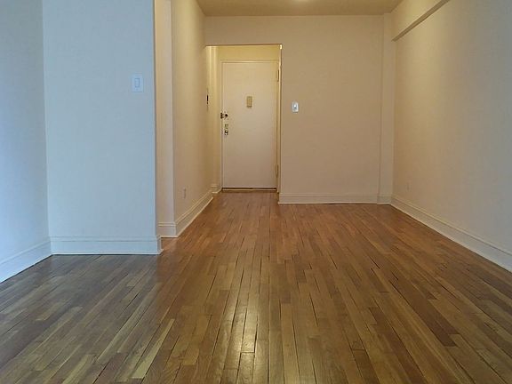 2nd image of 8319 141st St APT 410