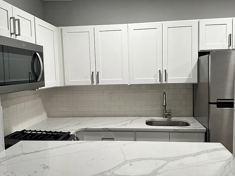 625-633 E Vernon Rd #2A — Photo 7