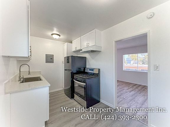 3rd image of 1731 Pico Blvd APT 20