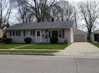 1148 Taft St, Little Chute, WI 54140