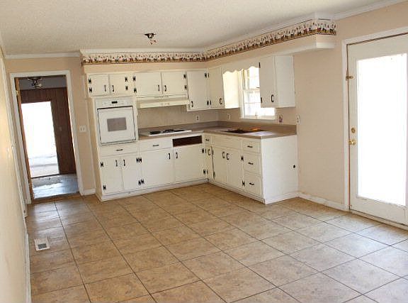 5th image of 241 Baugh Hollow Ln