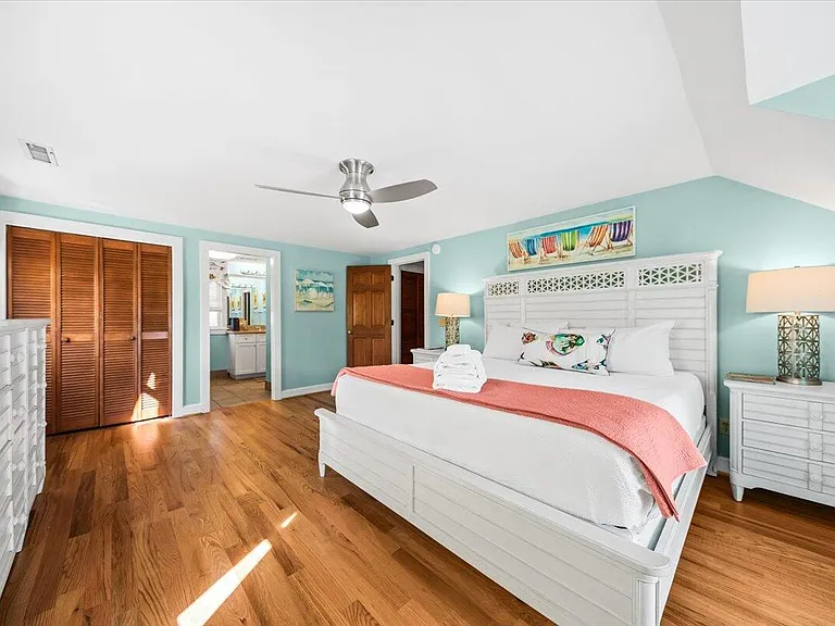 2714 Bayonne St — Photo 15