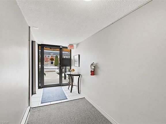 2nd image of 469 Claridge Rd #6