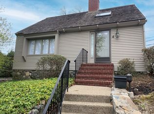 4 Potter Pond #4, Lexington, MA 02421