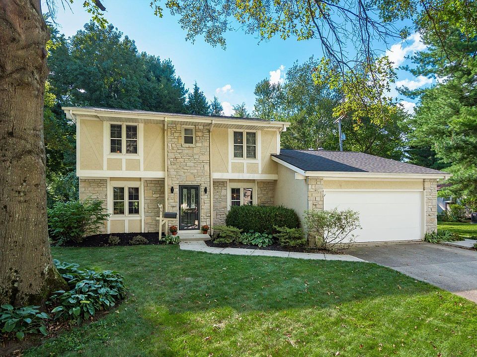 1st image of 461 Anthony Ct
