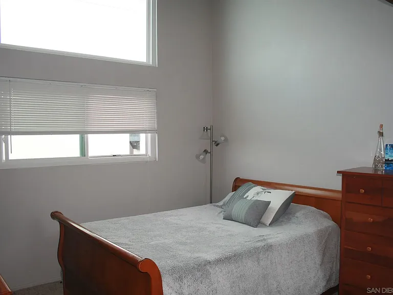 5777 Gaines St #5 — Photo 4