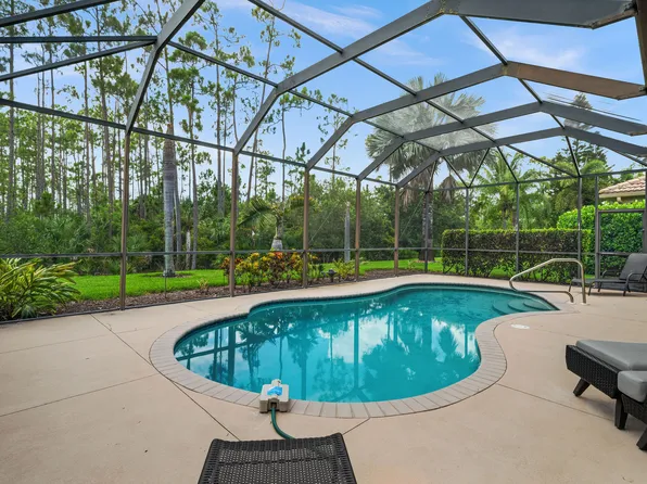 13600 Troia Dr, Estero, FL 33928