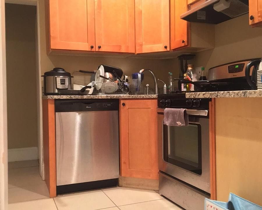 1st image of 73 Egmont St APT 3A