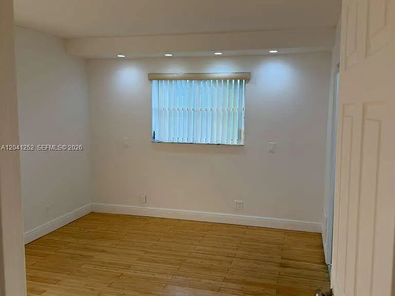 8610 N Sherman Cir #508 — Photo 6