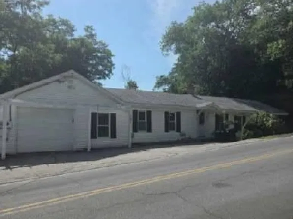 101 S Main St, Pittsfield, NH 03263