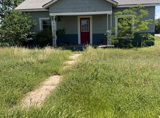 301 E Versa St, Hollis, OK 73550