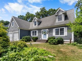 19 Macarthur Rd, North Reading, MA 01864