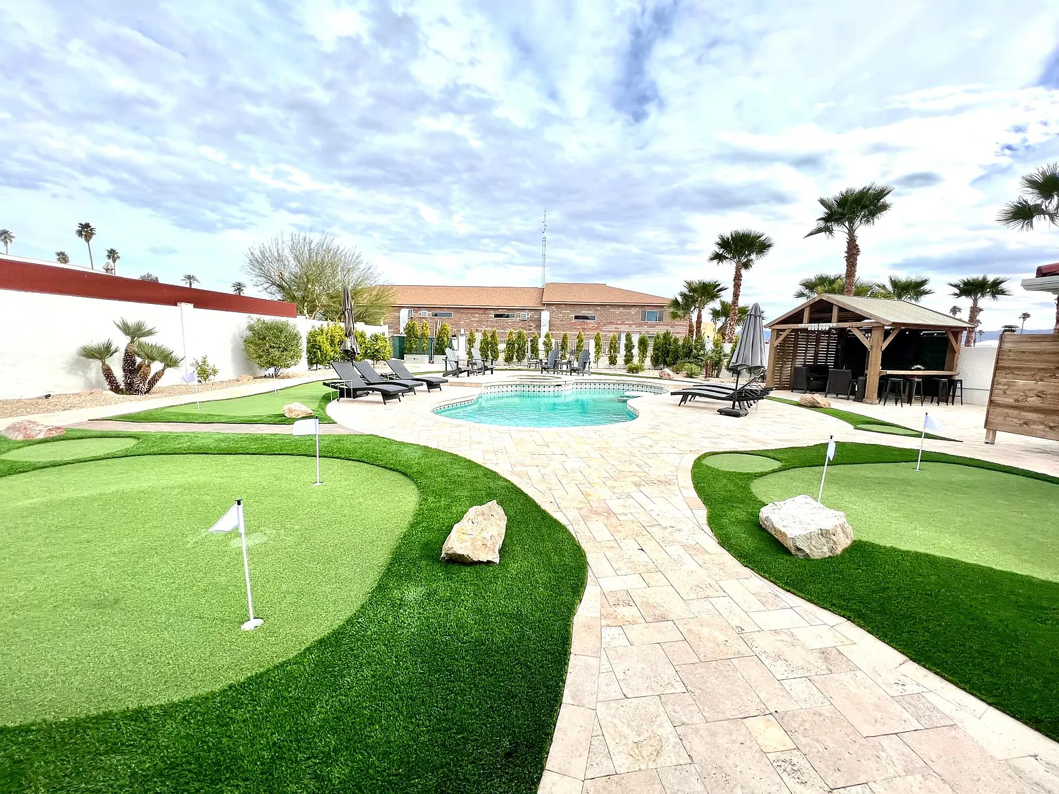 5 bed, 2555 sqft, $5,000 — Photo 4