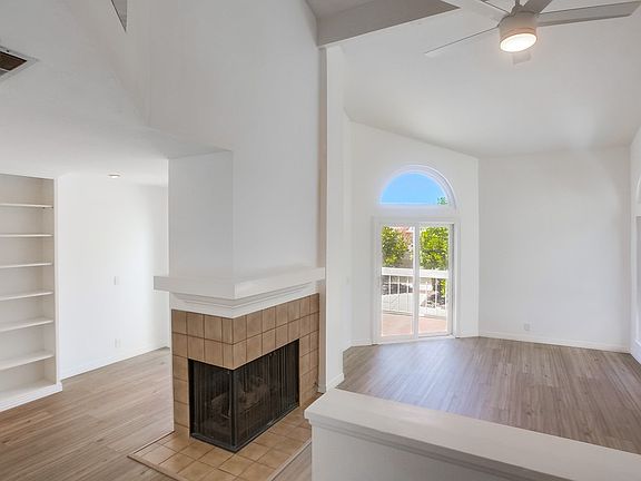 4th image of 4787 Valdina Way