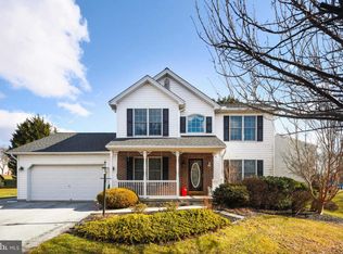 405 Dawn Dr, Westminster, MD 21157