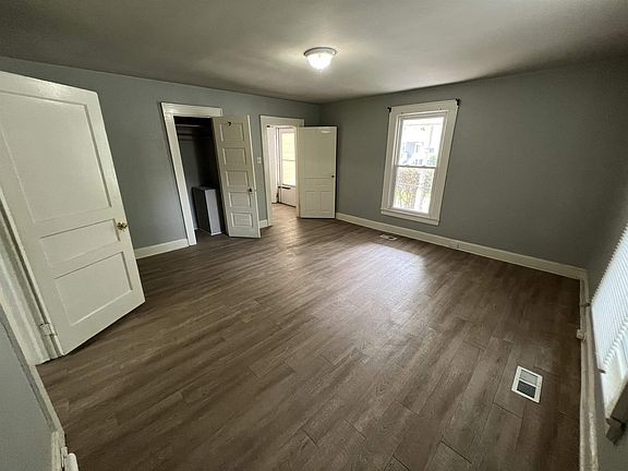 2nd image of 203 N Briggs Ave