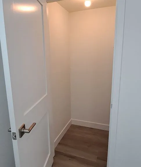 132 Hyannis Ct — Photo 11