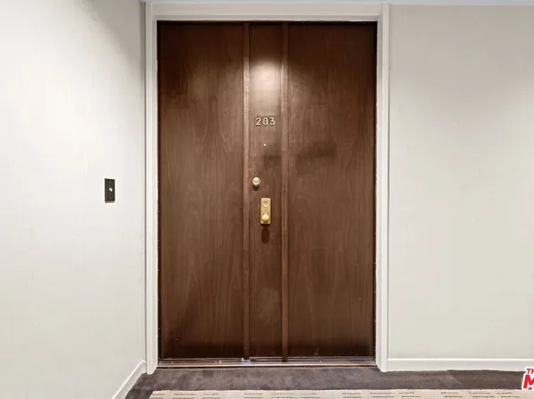 10750 Wilshire Blvd APT 203, Los Angeles, CA 90024