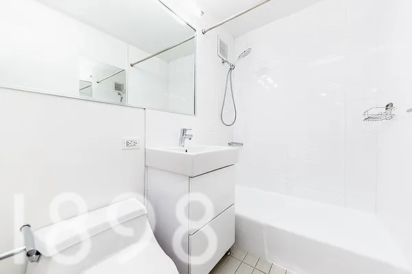 Rented by A&E Real Estate Management | media 12