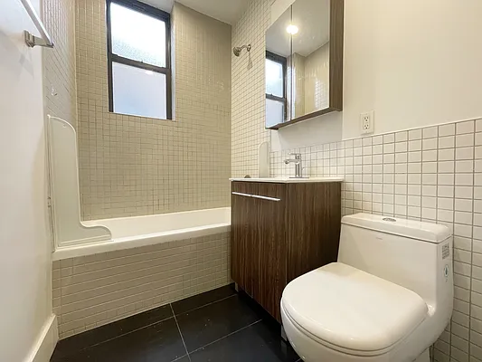 Rented by Pear NYC LLC | media 22