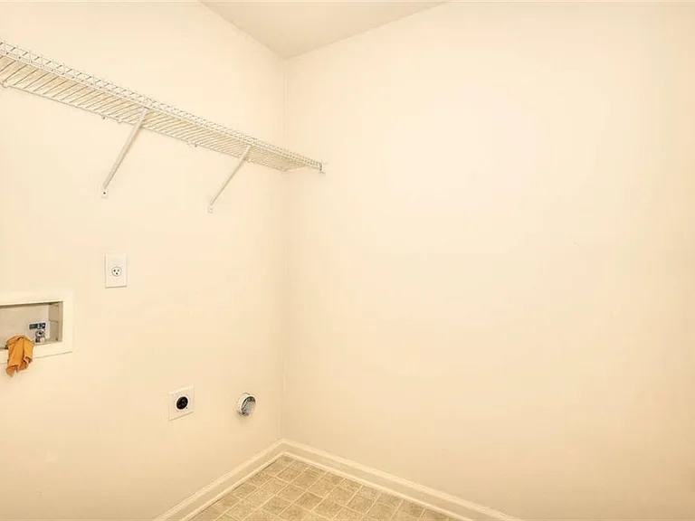 2658 Avanti Way — Photo 18