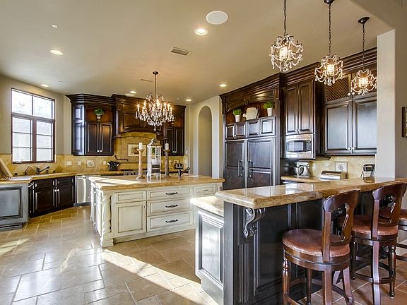 4th image of 18740 Heritage Dr
