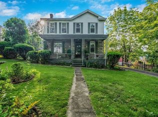 1188 Greentree Rd, Pittsburgh, PA 15220