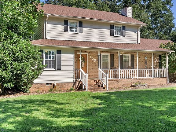 2nd image of 105 Sunset Ct