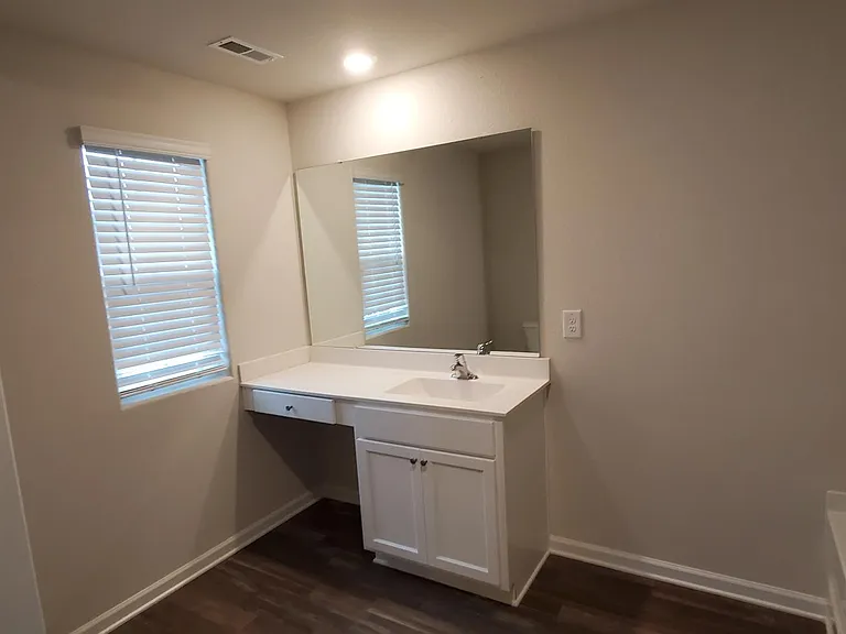 780 Frosty Way — Photo 10