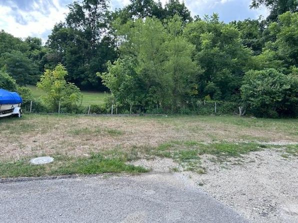 208 High St, Ceredo, WV 25507