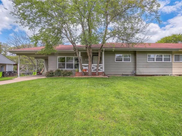 507 Indian Trl, Belton, MO 64012