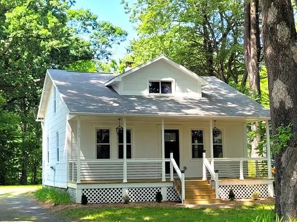 250 Morgan Rd, West Springfield, MA 01089