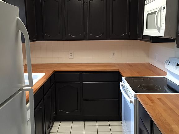 3rd image of 1008 E Bluebonnet Dr