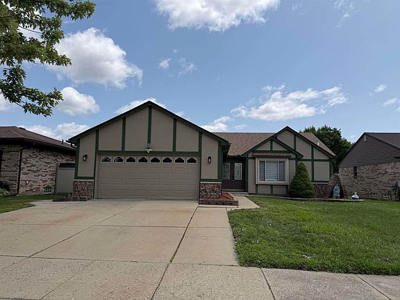 2nd image of 47066 Sanborn Dr