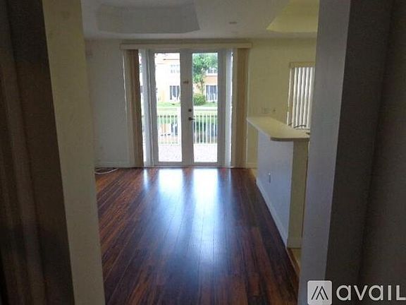 5th image of 4962 Leeward Ln