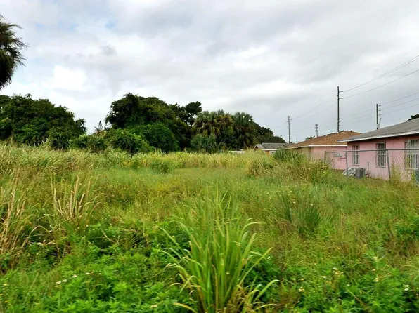 525 N 16th Street, Fort Pierce, FL 34950