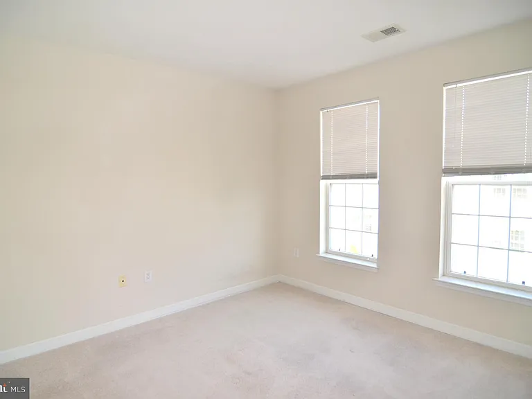 600 Edelen Station Pl #7301 — Photo 9
