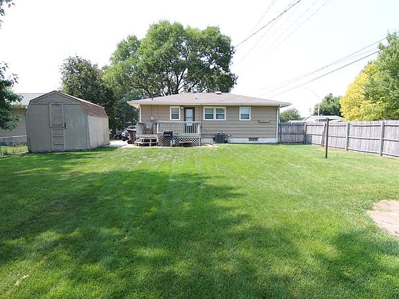 3rd image of 3819 F Ave