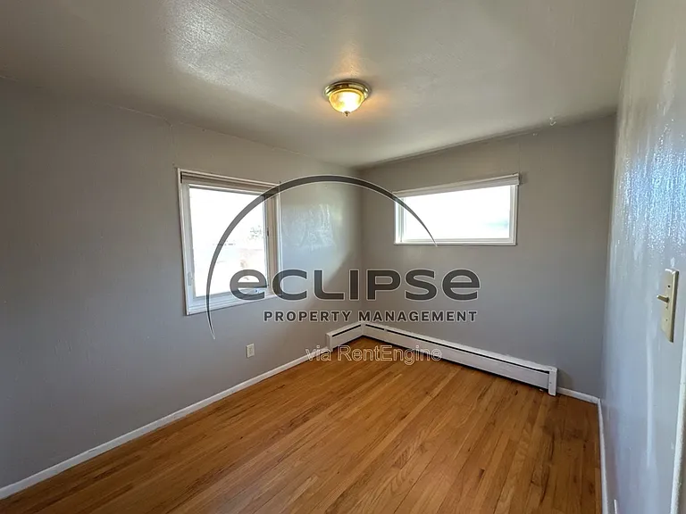 1823 Gunnison Ave — Photo 16